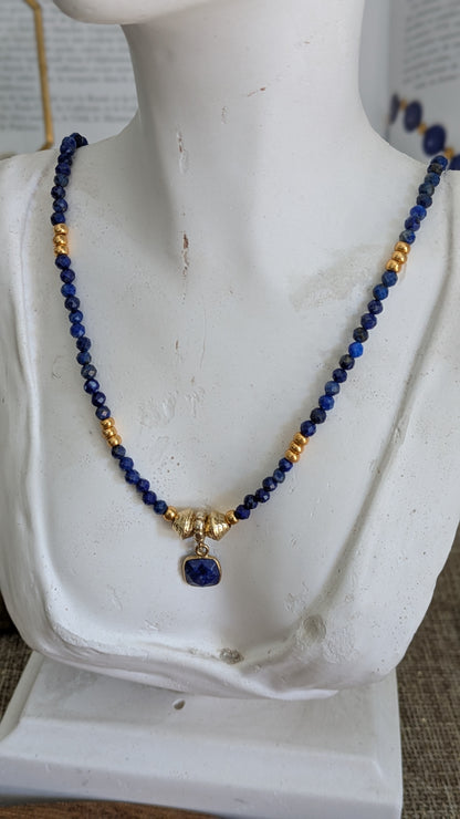 COLLIER REINE D'EGYPTE